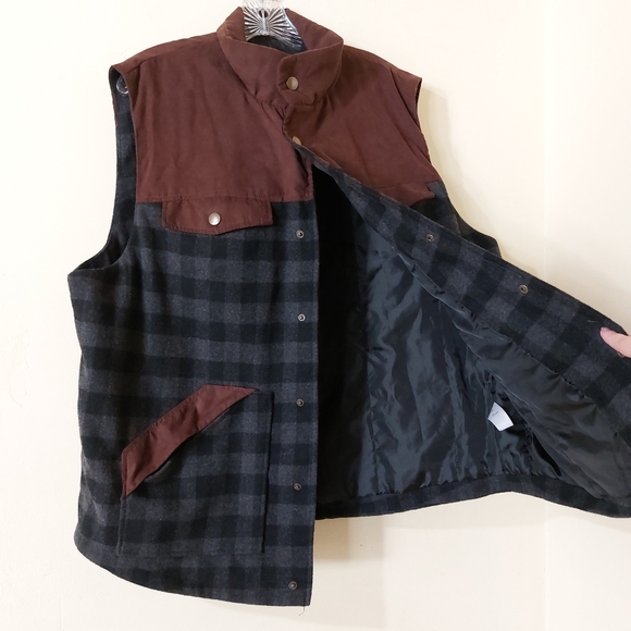 Boulder Creek Men's Big & Tall by King Size Plaid Multi-Pocket Wool Winter Vest - Picture 6 of 14